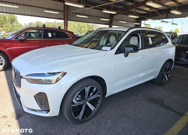 2025 VOLVO XC60