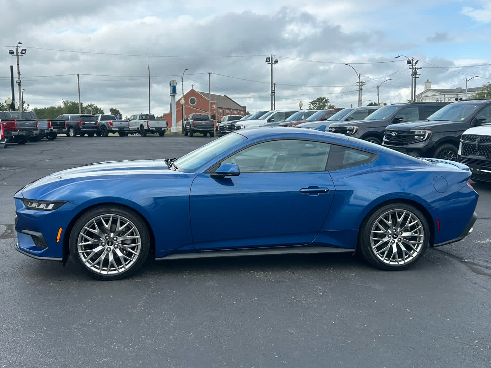 2024 FORD Mustang