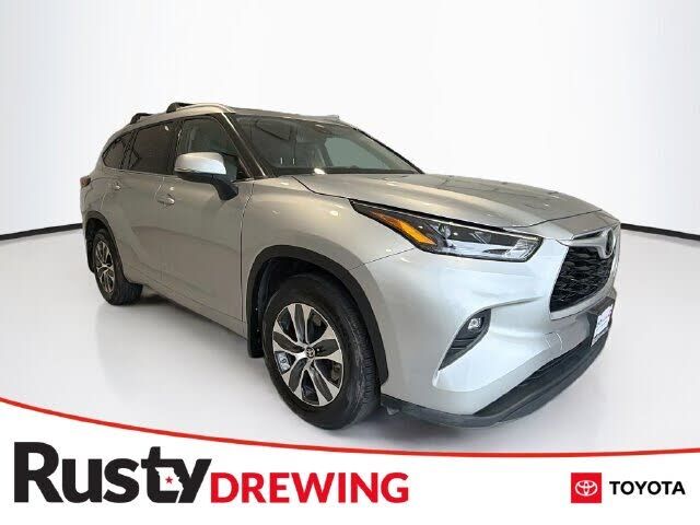 2022 TOYOTA Highlander