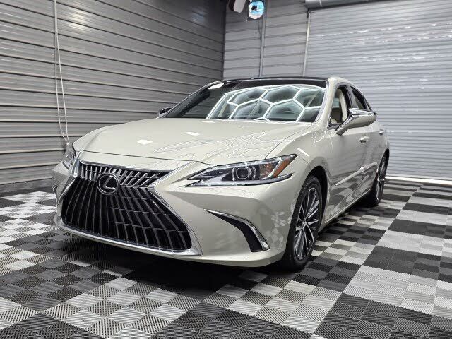 2023 LEXUS ES