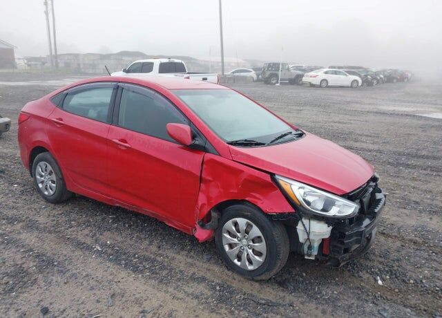 2015 HYUNDAI Accent