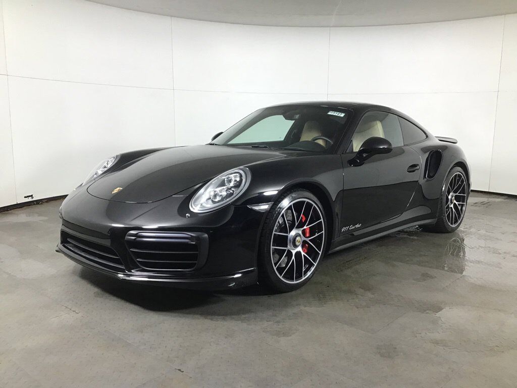2018 PORSCHE 911