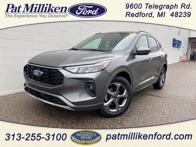 2023 FORD Escape