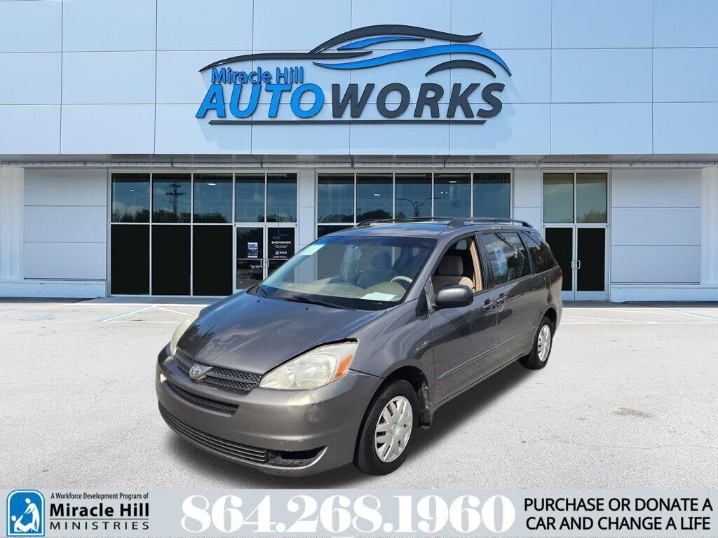 2004 TOYOTA Sienna