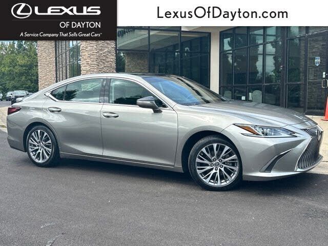 2021 LEXUS ES