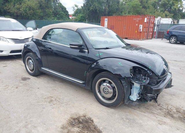 2018 VOLKSWAGEN Beetle