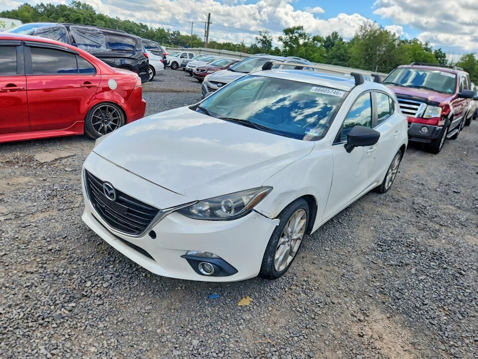 2015 MAZDA Mazda3