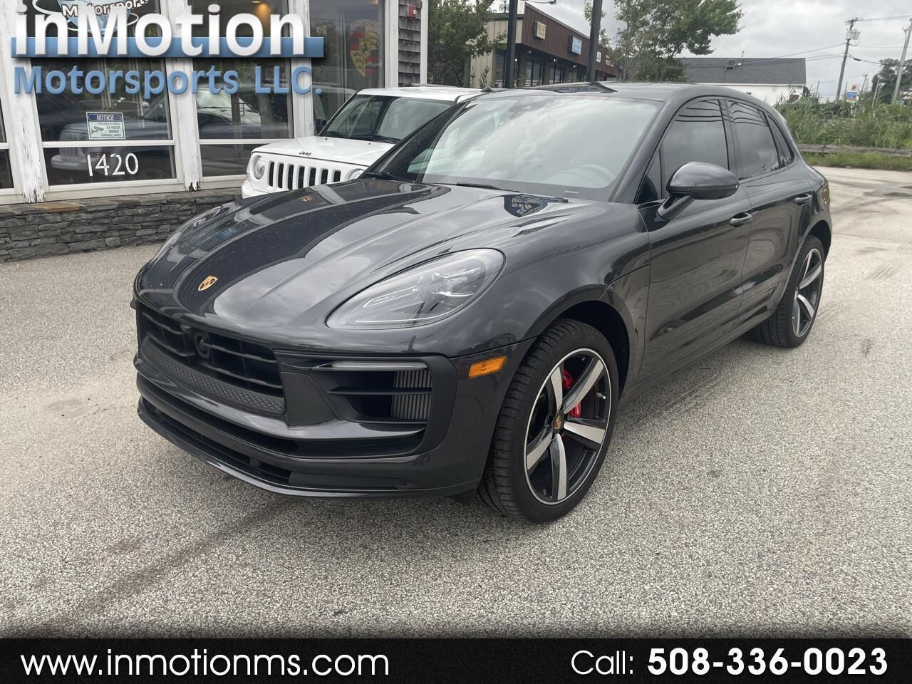 2023 PORSCHE Macan