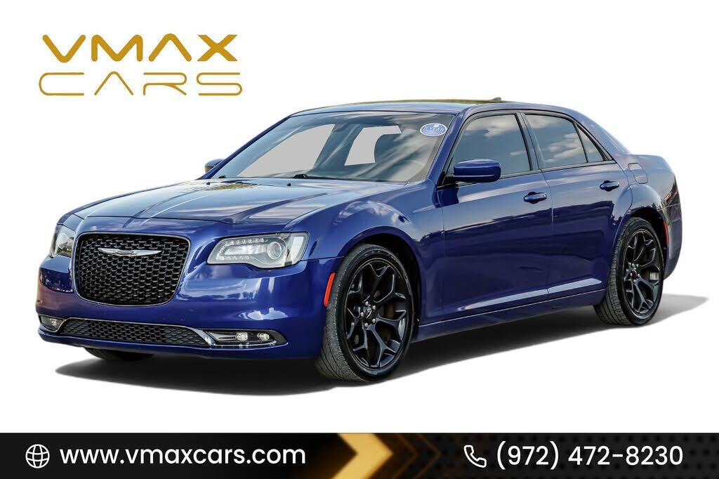 2019 CHRYSLER 300