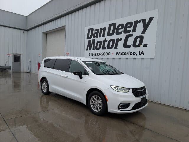 2025 CHRYSLER Pacifica