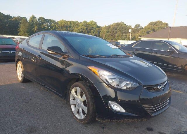 2012 HYUNDAI Elantra