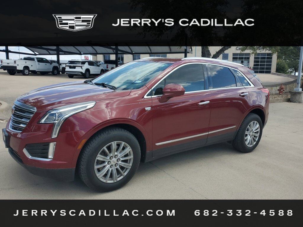 2017 CADILLAC XT5