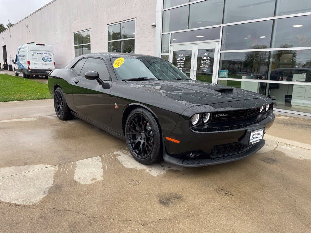 2021 DODGE Challenger