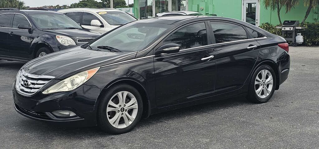 2013 HYUNDAI Sonata