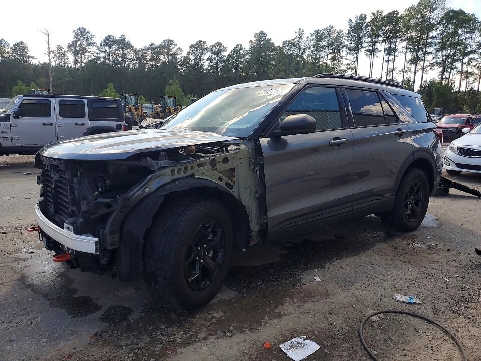 2021 FORD Explorer