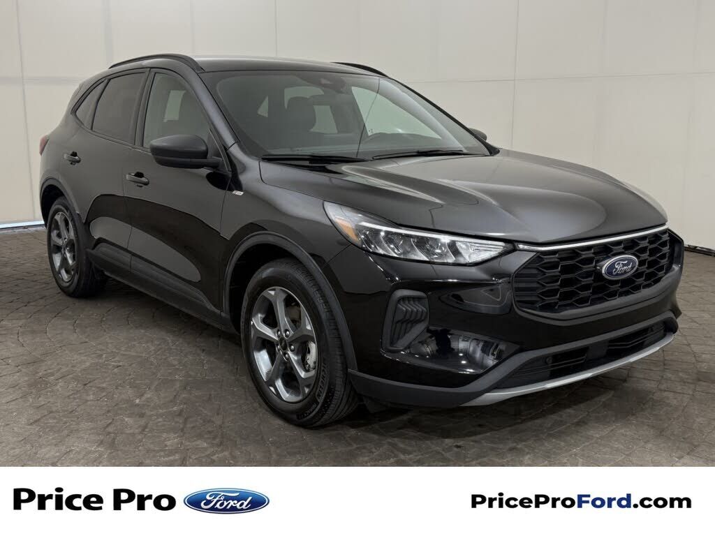 2025 FORD Escape