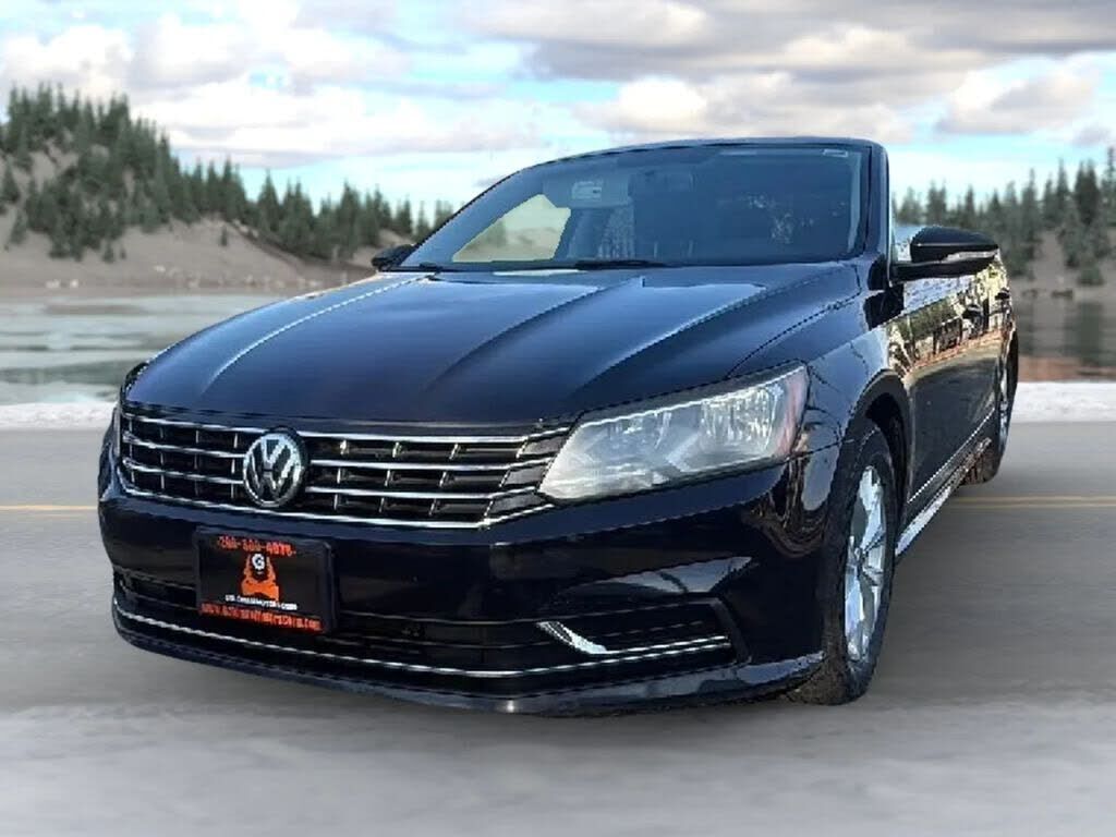 2017 VOLKSWAGEN Passat