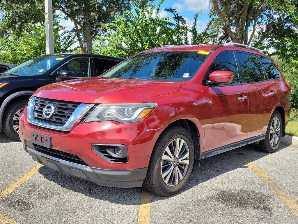 2017 NISSAN Pathfinder
