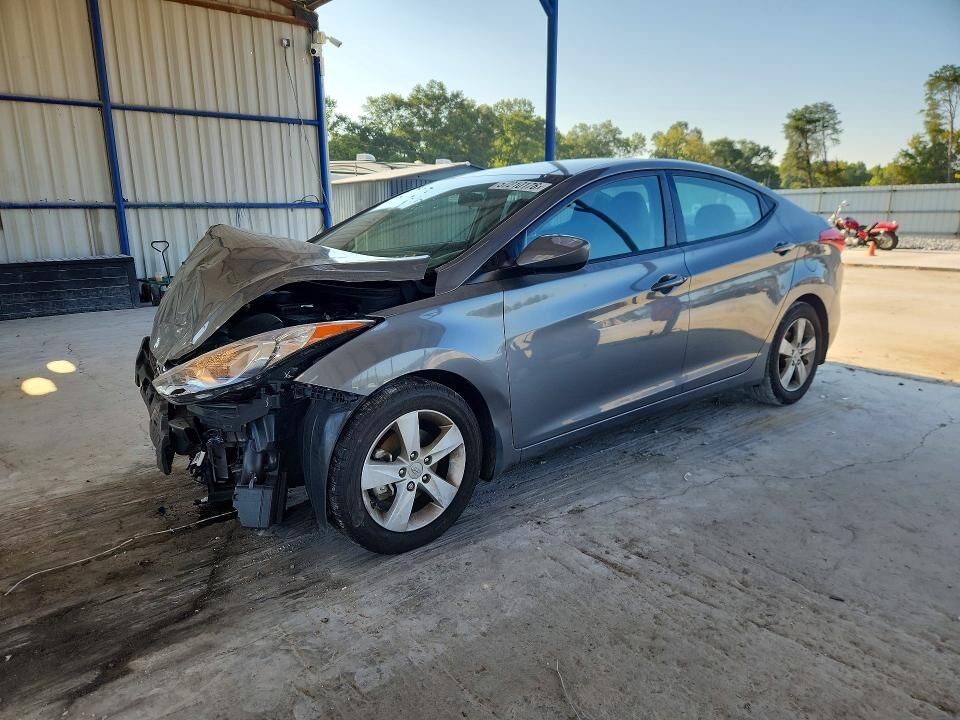 2013 HYUNDAI Elantra
