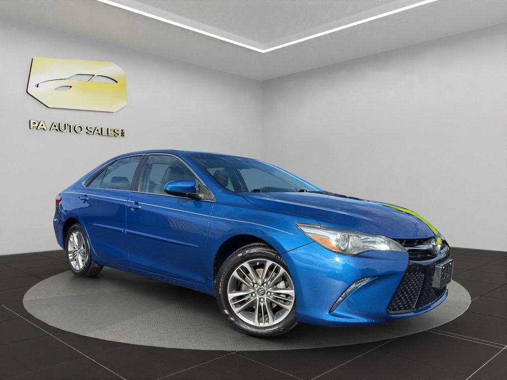 2017 TOYOTA Camry