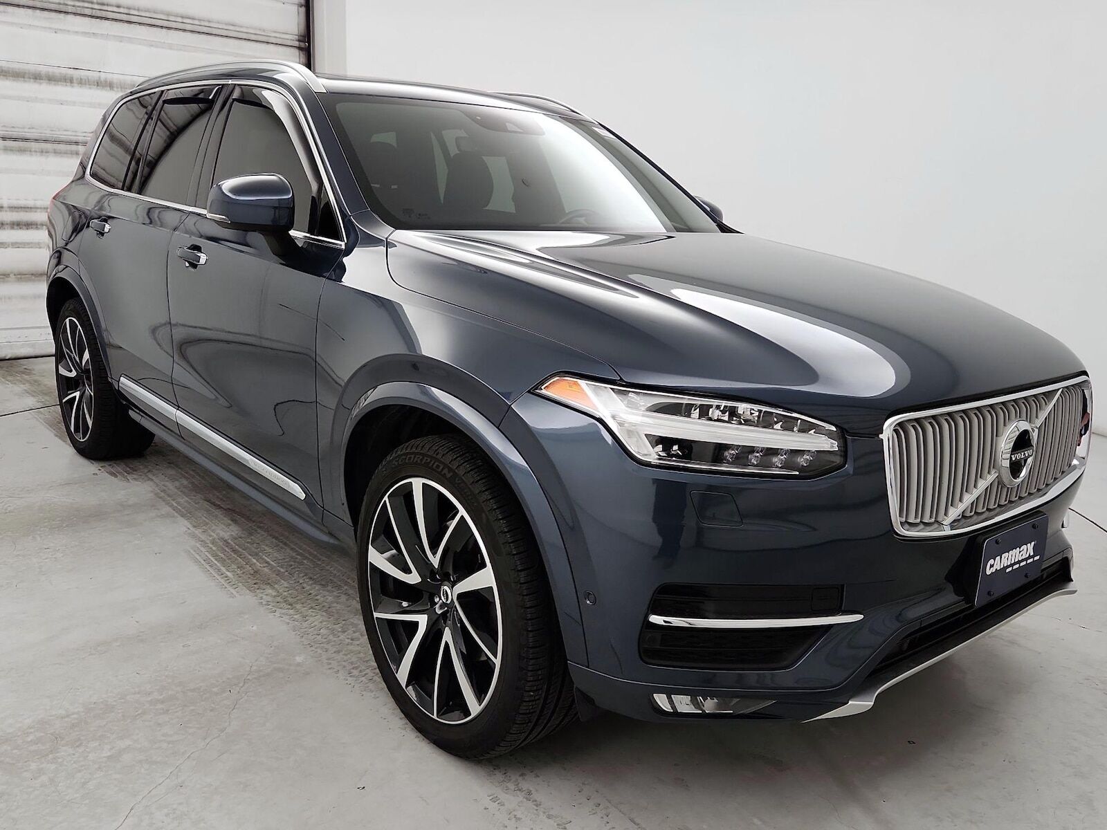 2019 VOLVO XC90