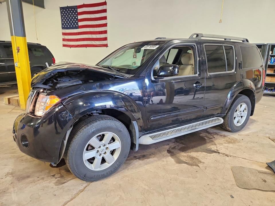 2012 NISSAN Pathfinder