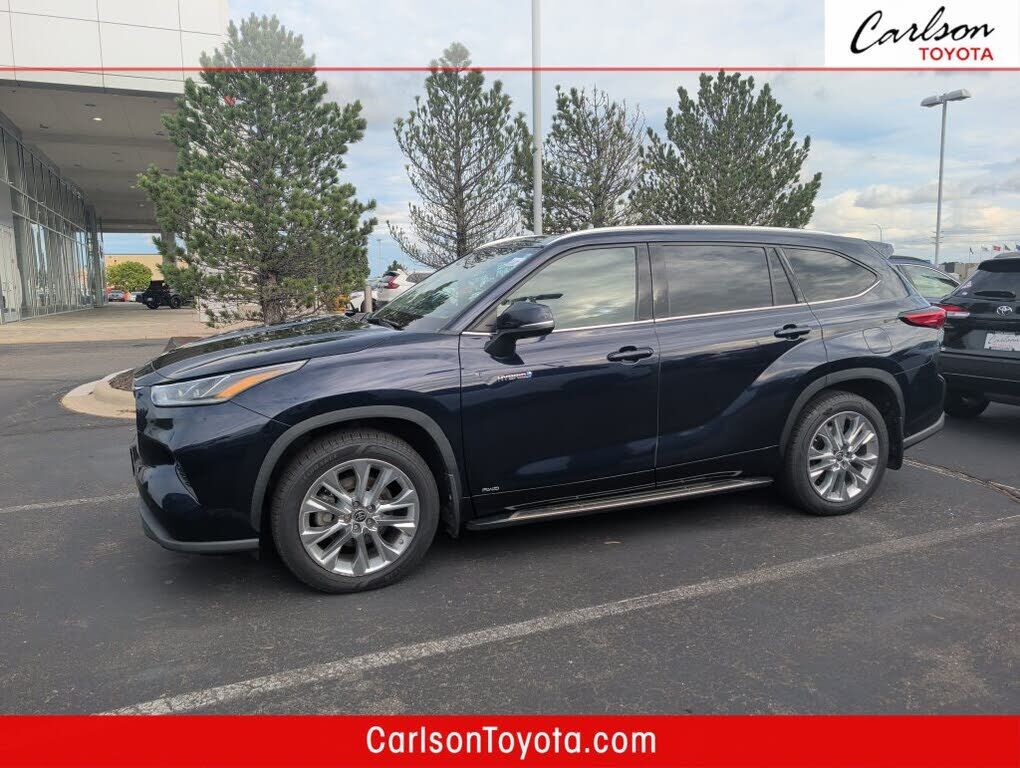 2021 TOYOTA Highlander