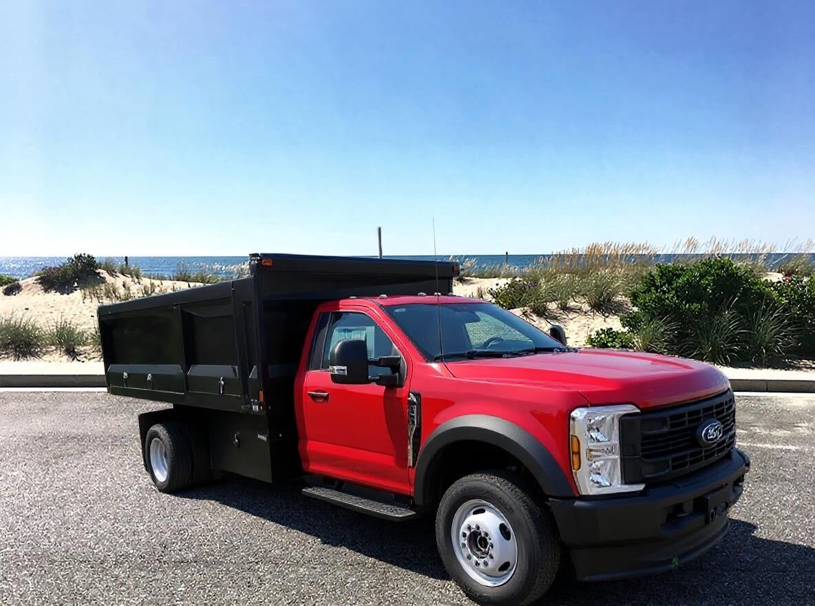 2025 FORD F-550