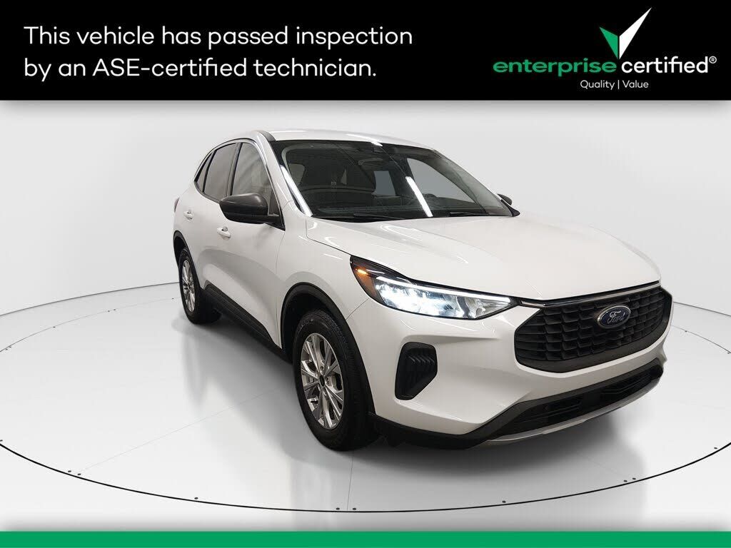 2024 FORD Escape