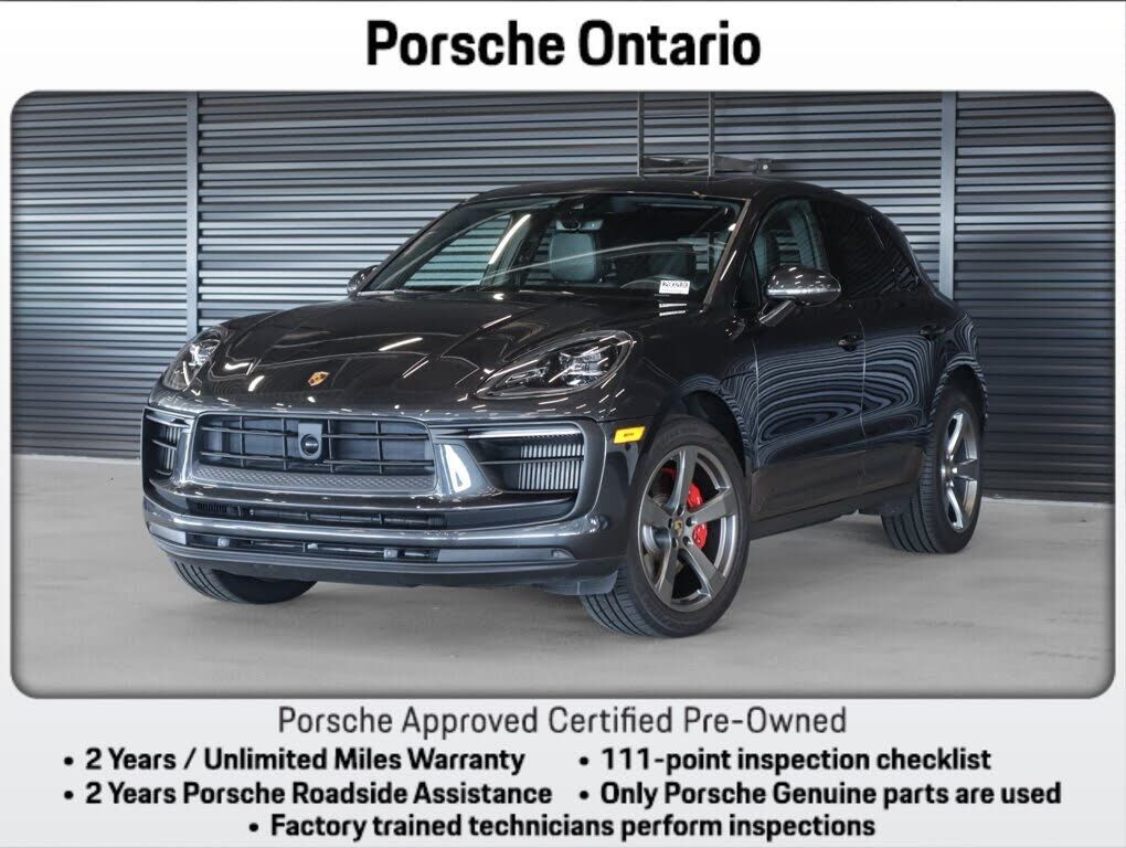 2022 PORSCHE Macan