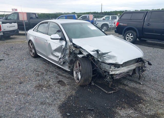 2012 AUDI S4