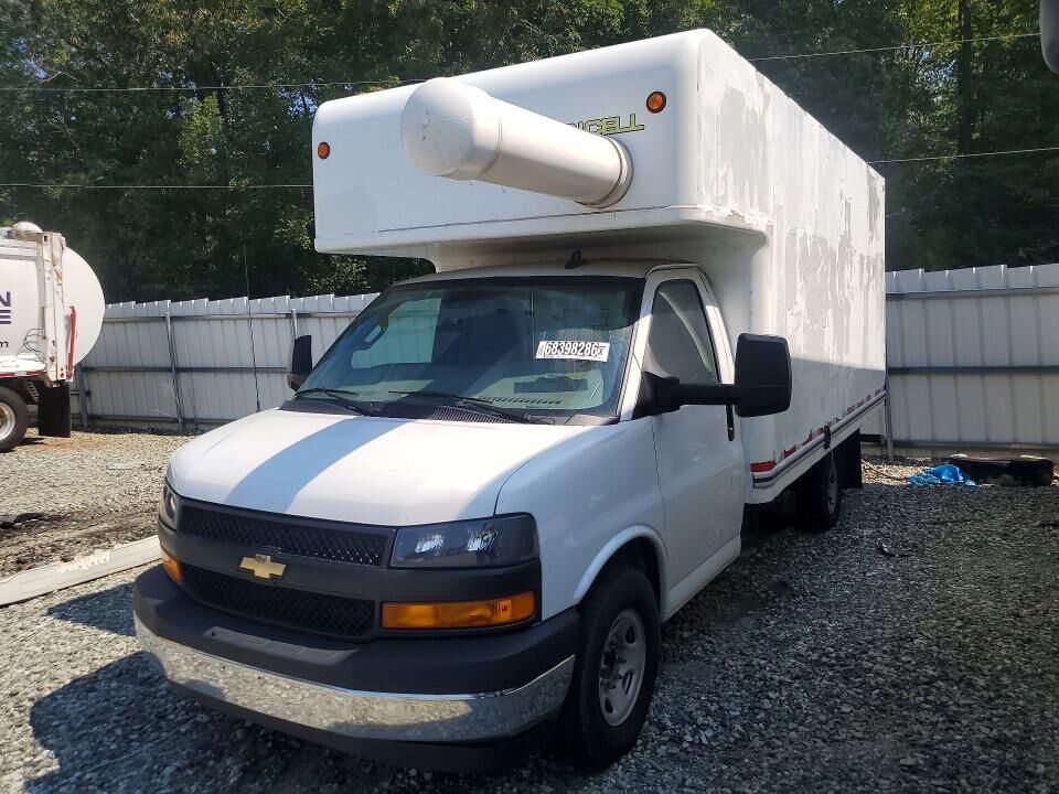 2020 CHEVROLET Express