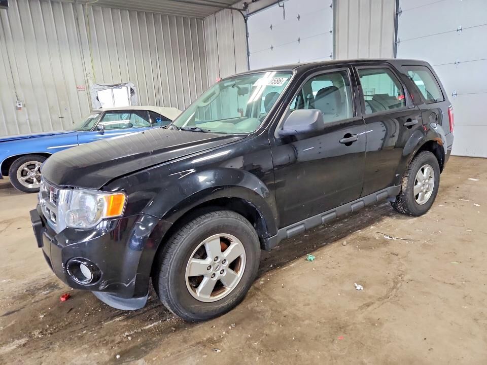 2010 FORD Escape