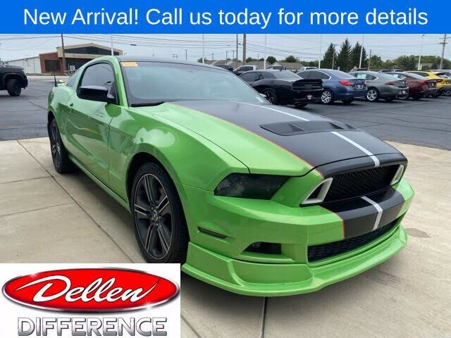 2013 FORD Mustang