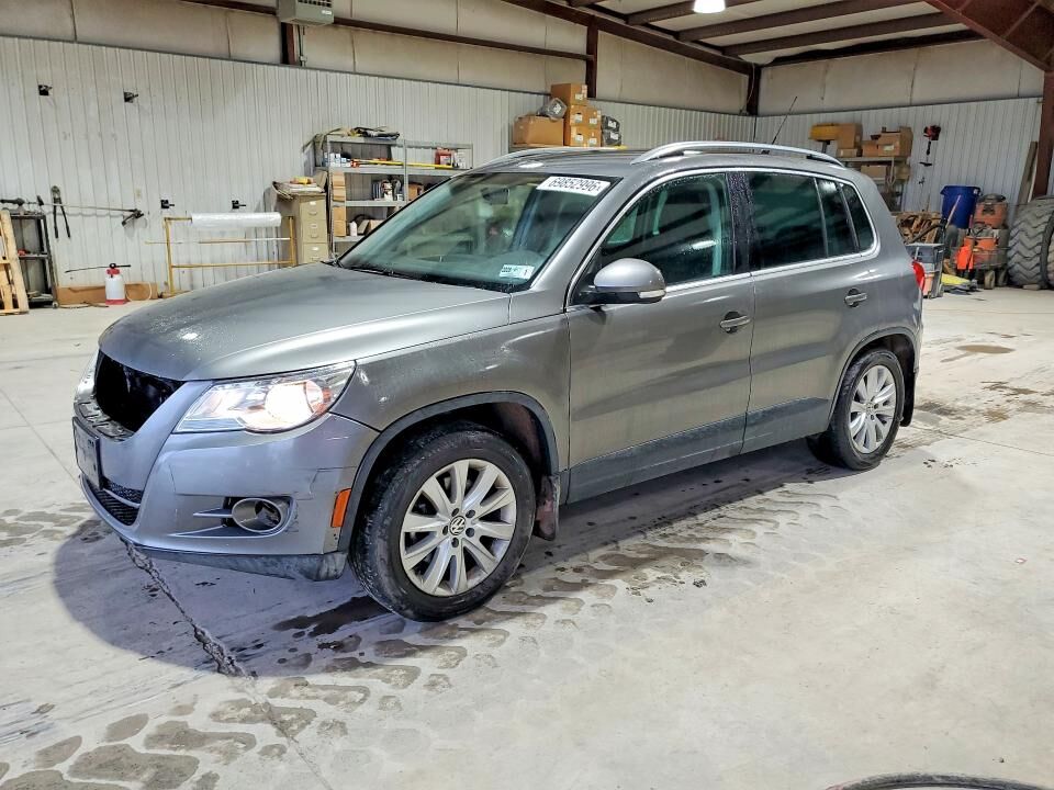 2009 VOLKSWAGEN Tiguan