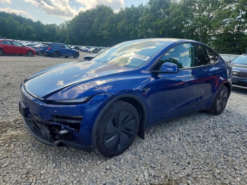 2026 TESLA Model Y