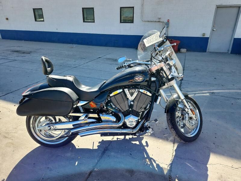 2005 VICTORY Hammer