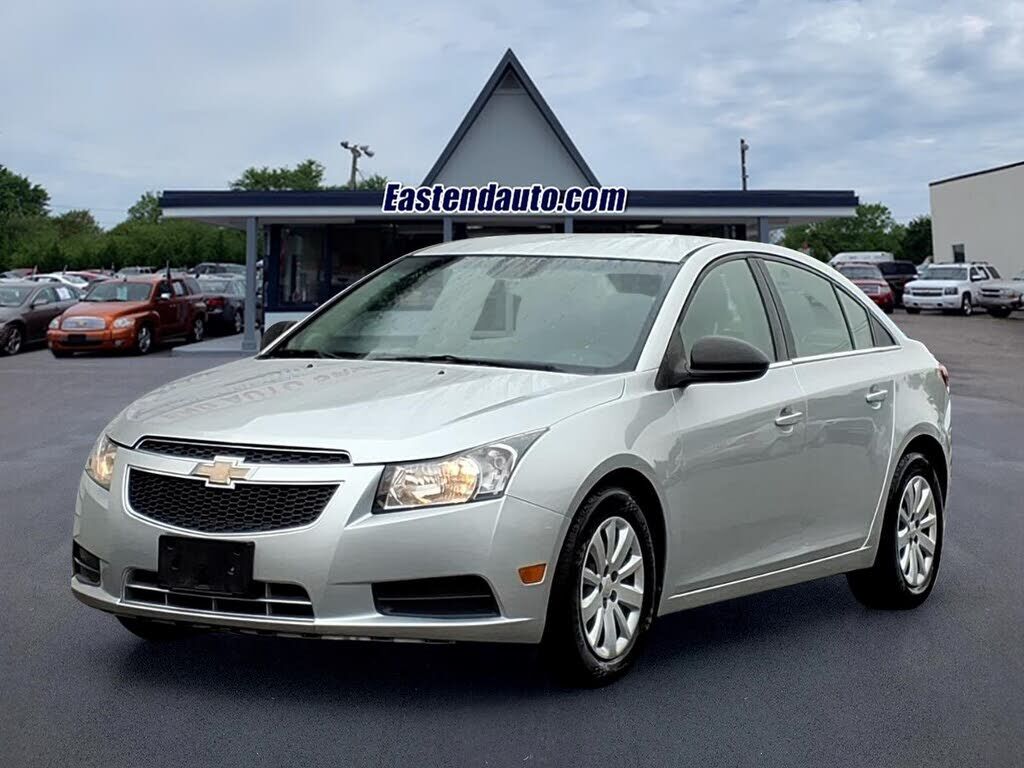 2011 CHEVROLET Cruze