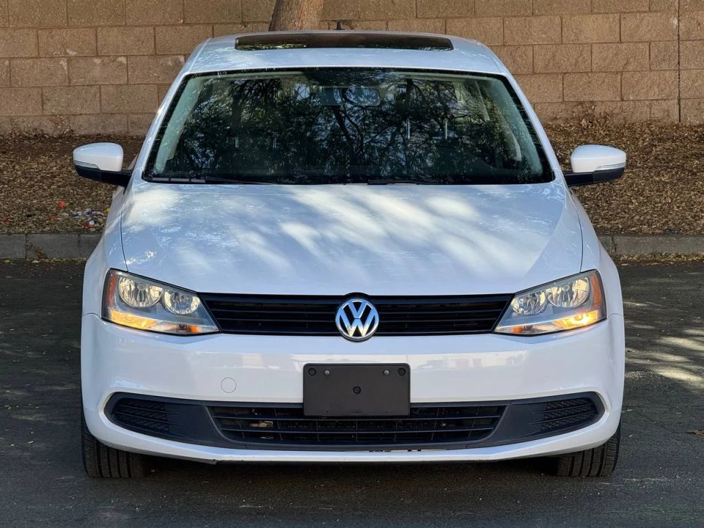 2012 VOLKSWAGEN Jetta