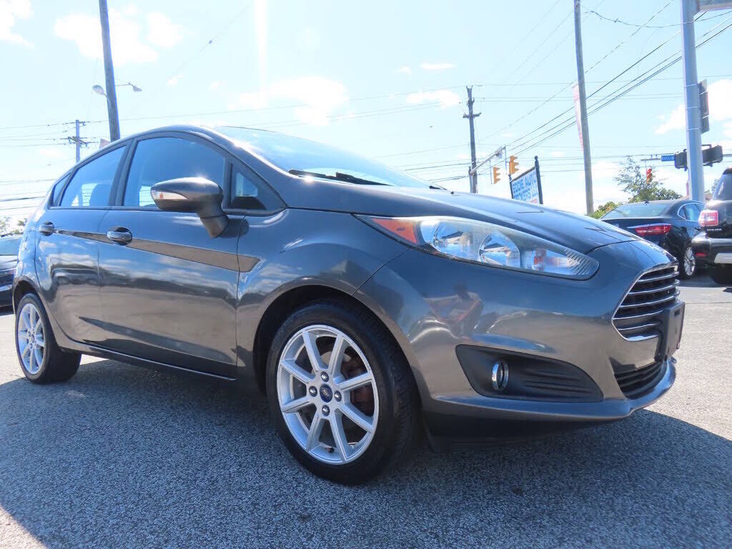 2016 FORD Fiesta