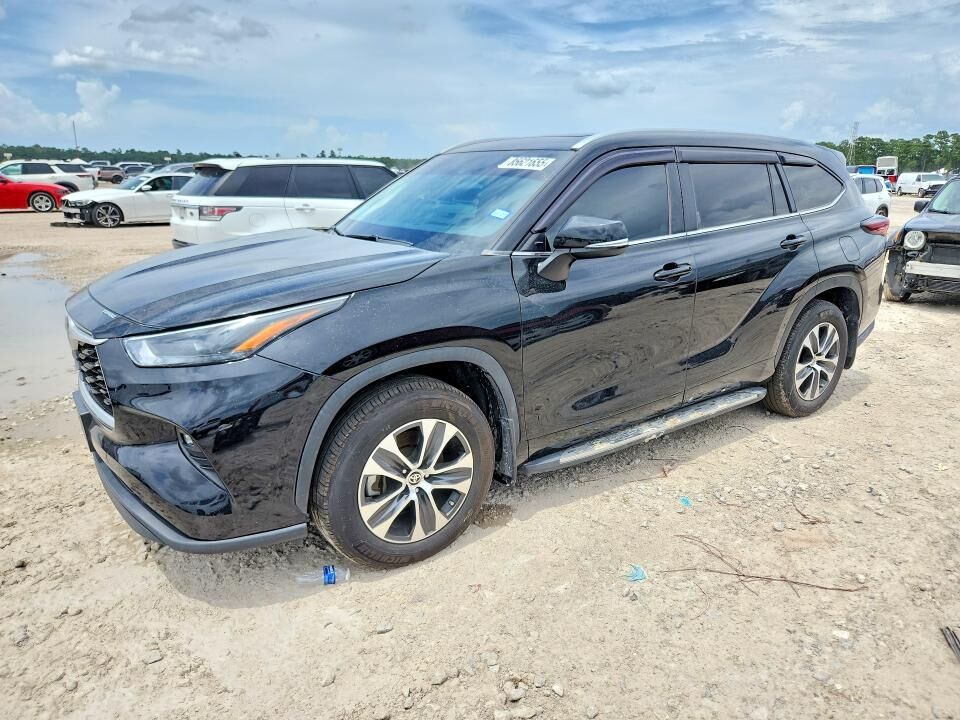 2024 TOYOTA Highlander