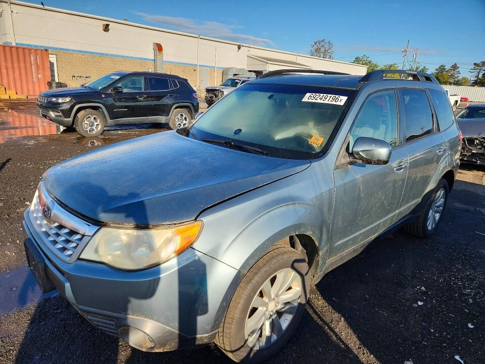 2013 SUBARU Forester