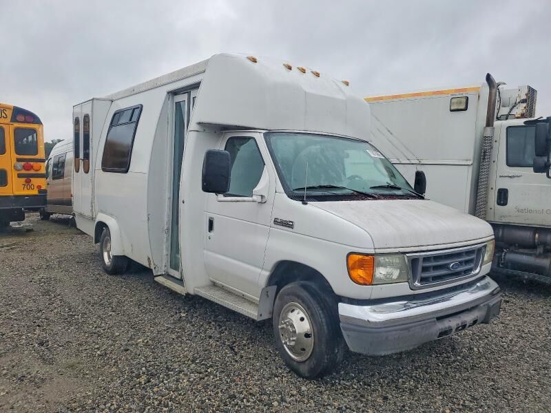 2006 FORD E-350