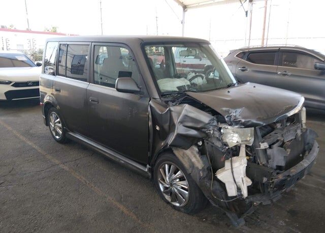 2005 TOYOTA SCION