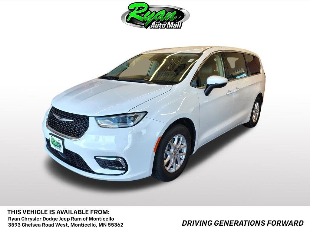 2023 CHRYSLER Pacifica