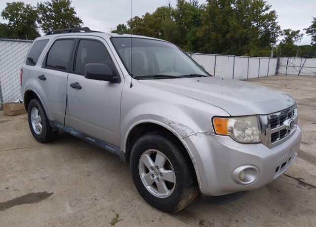 2010 FORD Escape