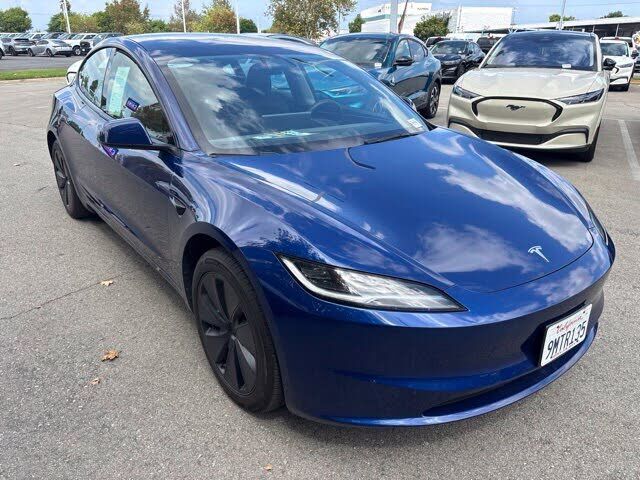 2024 TESLA Model 3