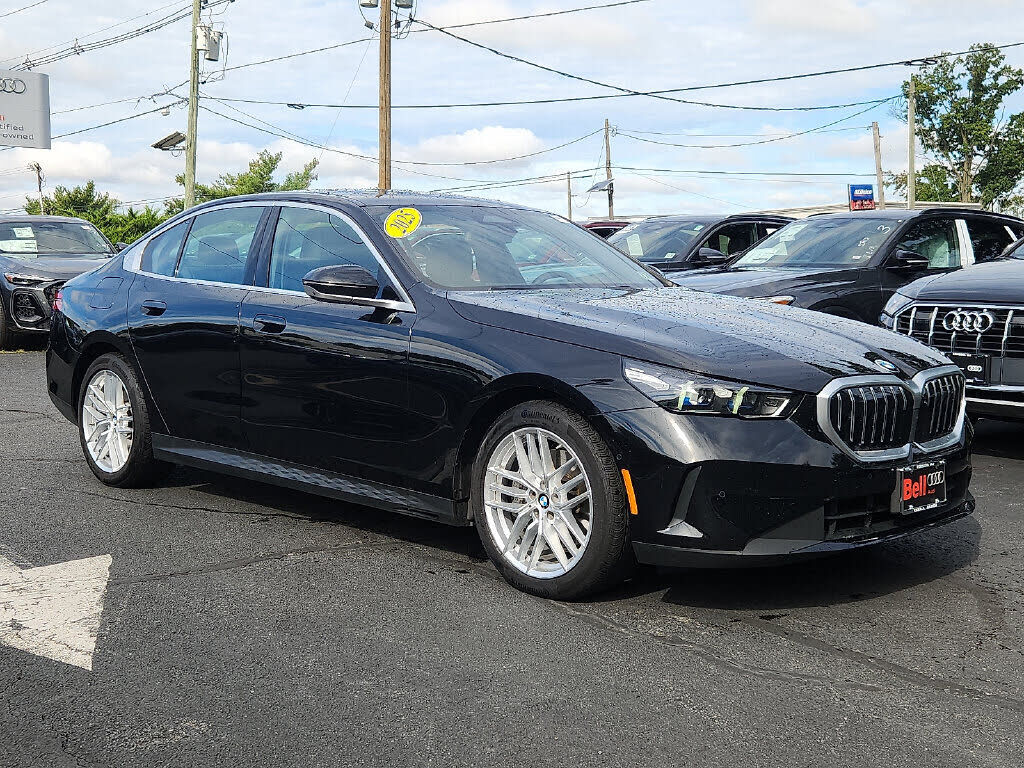 2025 BMW 540i