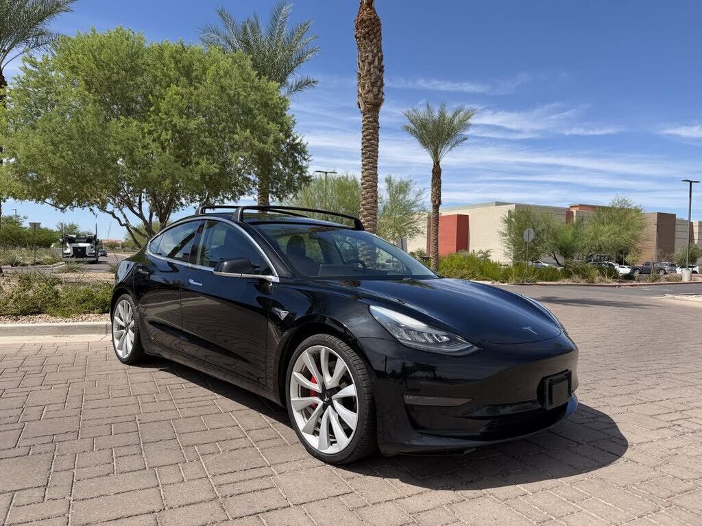 2019 TESLA Model 3