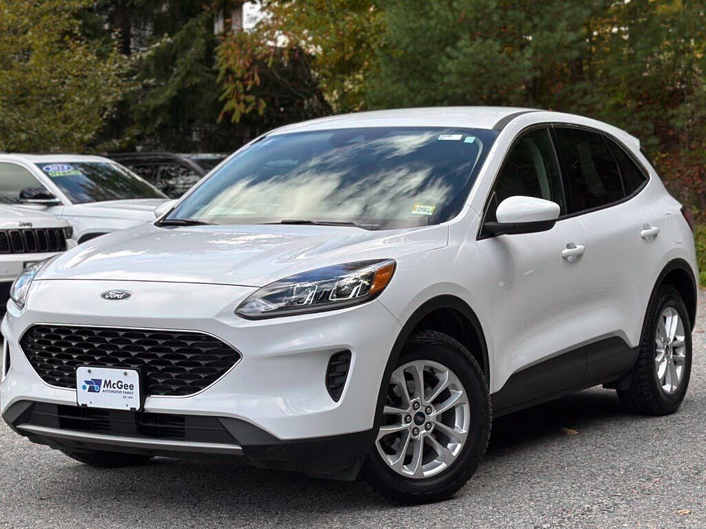 2020 FORD Escape